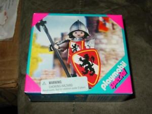 PLAYMOBIL vintage : Knight Sentry #4583 (2000) - Un chevalier qui monte toujours la garde