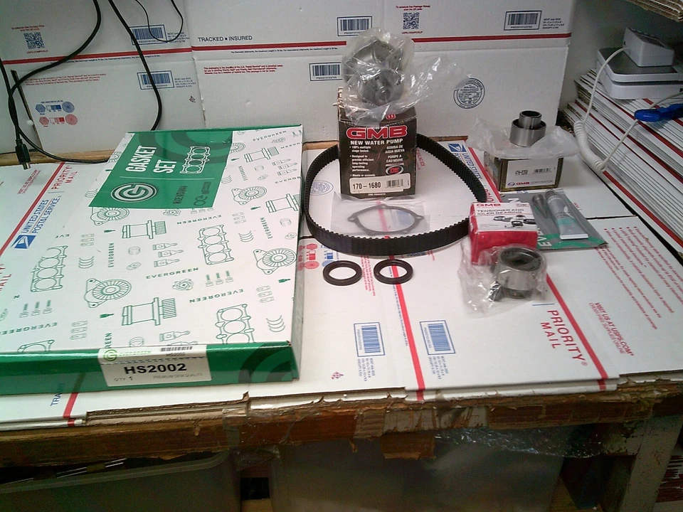 JUEGO DE JUNTAS DE CABEZA EVERGREEN KIT DE CORREA DE DISTRIBUCIÓN, BOMBA DE AGUA TOYOTA TERCEL 84-97 CAJA ABIERTA Foto 1 de 4