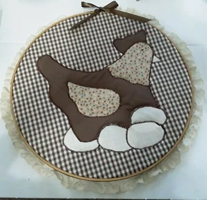 14 x 12 1/2 x 1" Vint. Handmade Circle Brown & White Needlepoint Wall Decor. - Picture 1 of 2