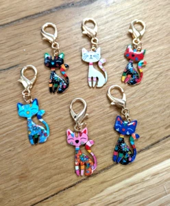 ENAMEL CAT KEYRING / CLIP ON CHARM - FOR BAGS, COLLARS, KEYS, PURSES, ZIPPERS - Foto 1 di 13