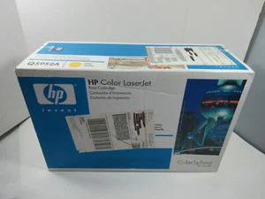 nuevo stock antiguo caja abierta HP Q5952A amarillo laserjet impresora cartucho de tóner de tinta - Imagen 1 de 9