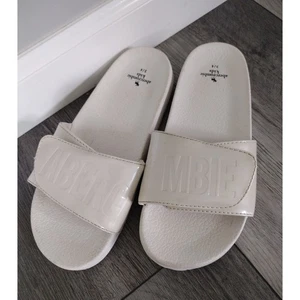 Abercrombie Kids white Slide Sandals youth Size 3/4 - Picture 1 of 4