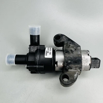 Bomba de agua del motor Ford Thunderbird Ford 2000-2002 Lincoln LS 1W4H-18D473-AA Foto 1 de 4