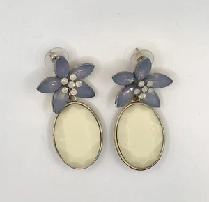 NATASHA Light Purple Flower Dangle Statement Earrings for Pierced Ears NWT - Picture 1 of 9
