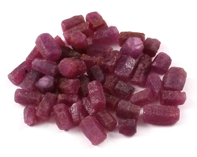 100.00 CT 100% Natural Earthmind Mozambique Red Ruby Loose Gemstone Rough Lot - Image 1 of 4