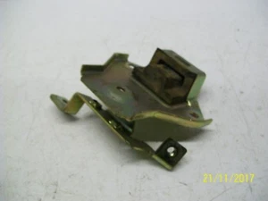 TRIUMPH SPRINT ST 1050 FRONT FUEL TANK MOUNT BRACKET        (D8)   - Picture 1 of 2