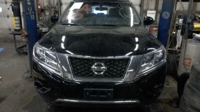 Motor de arranque usado se adapta a: Nissan Pathfinder 2014 AT 3,5 L 6 cilindros SDN desde 6/12 Foto 1 de 4
