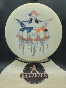 HARD2FIND OOP DD Dynamic Disc Fuzion SUSPECT *175g* USA Theme  - Picture 1 of 2