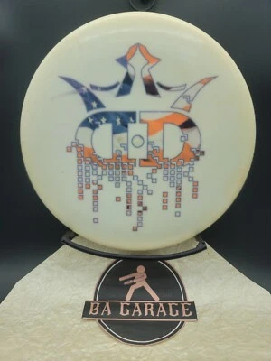 HARD2FIND OOP DD Dynamic Disc Fuzion SUSPECT *175g* USA Theme  - Image 1 of 2