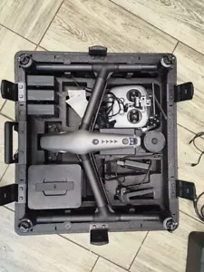 Dji inspire 2 + X7S + Cinedng Pro raw codec+ 5 BaTT+ 480 SSD + Lettore + charger - Imagen 1 de 2