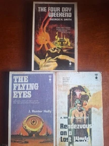 Priory Classic Science Fiction 3x Book Bundle Vintage, Books 1081, 1090 & 1103 - Picture 1 of 17