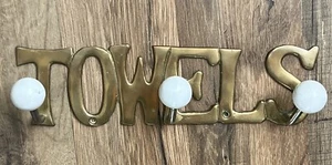VTG Patina Brass TOWELS Letter Wall Hanging Towel or Robe 3 Hooks Porcelain Knob - Picture 1 of 21