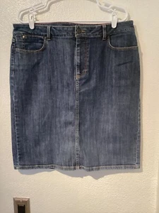 TALBOTS womens knee high denim skirt size 14 blue pockets stretch - Photo 1/9