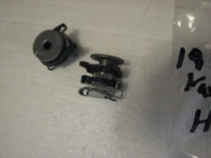 19 20 21 2019 2020 2021 Lincoln Nautilus Headlight LAMP MOUNT BRACKET ADJUSTERS - Picture 1 of 5