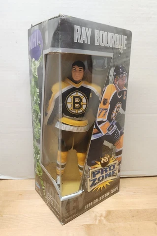 Ray Bourque Boston Bruins Playmates Action Figure 1998 NHL Pro Zone NIB Cover