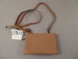 LUCKY HELLBRAUN LEDER KLEINE CROSSBODY HANDTASCHE GÜRTELTASCHE ARMBAND NEU MIT ETIKETT - Bild 1 von 12