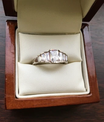 Gran Regalo - Anillo ELANZA Chapado en Rodio Diamante Simulado Plata de Ley 925 M1/2 Foto 1 de 4