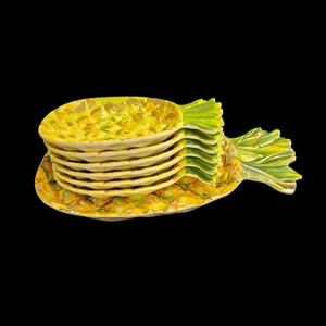 Outdoor Collection Pineapple Shaped Melamine Serving Bowl Set of 6 + 1 Large - Picture 1 of 5