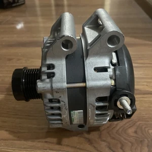 OEM (NEW) Mopar 56029811AA Alternator for 2018-2021 Jeep Wrangler (30% OFF) - Picture 1 of 6