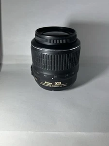Nikon AF-S DX Nikkor 18-55mm f/3.5-5.6G VR Lens - Picture 1 of 5