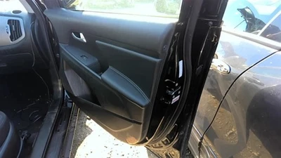 SPORTAGE  2016 Front Door Trim Panel 31045938 - Image 1 of 4