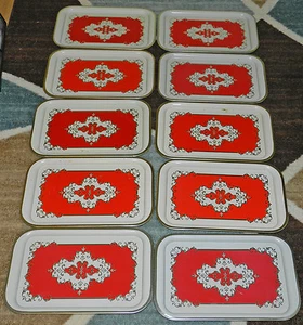 LOVELY SET OF 10 MCM DECORATIVE VINTAGE TIN/METAL SERVING TRAYS! RED - Picture 1 of 4