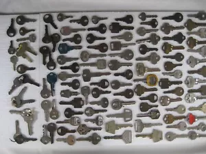 vintage keys Lot of 107 Ultrasonically Cleaned Ford Mitsubishi Weslock Ilco + - Picture 1 of 7