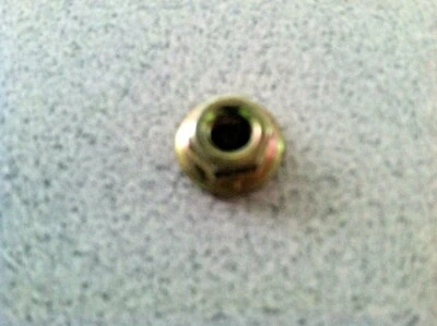 1997-2000 MERCEDES-BENZ C230 C280 W202 ~ 1 REAR TAIL LIGHT LENS NUT - Image 1 of 3