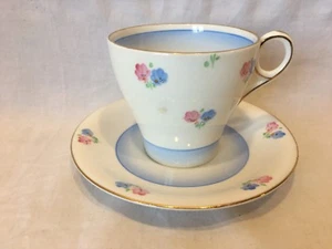 Bell England Fine Bone China Teetasse und Untertasse - Bild 1 von 1