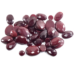 Hurry Up 1310 Carat Natural Red Onyx Mix Shape Checker Cut Gemstone - Picture 1 of 6