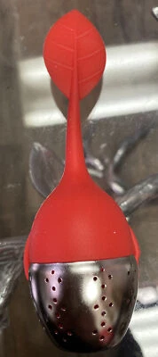 Filtro colador infusor de té suelto hoja de silicona roja bola goma aluminio metal Foto 1 de 4