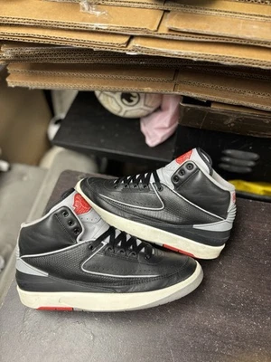 Cimento preto retrô tamanho 9,5 - Air Jordan 2 - Imagem 1 de 4