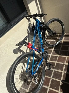 Giant mountain bike - Talon 3 - Picture 1 of 3