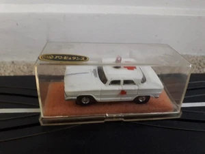 MARUSAN HO SLOT CAR ... PRINCE GLORIA AMBULANCE - working lights!!!! - Picture 1 of 12