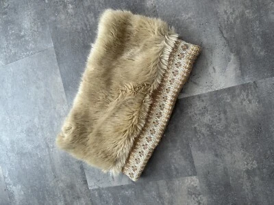 Banana Republic Womens Rich Faux Fur Scarf Neck Warmer Cuff Knit Mojave Beige - Image 1 of 3
