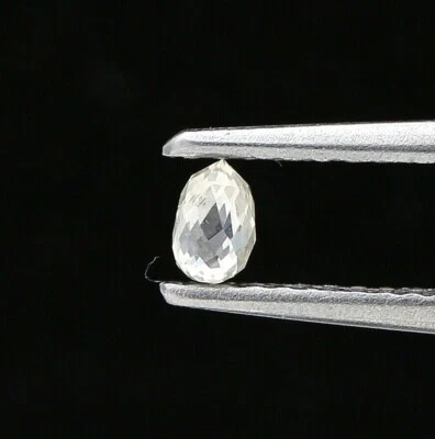 Real natural diamond 0.15tcw intense green sparkling briolette cross cut ring - Image 1 of 4