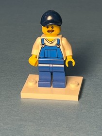 LEGO City Town Minifig cty0765 - Beach Janitor - No Scratches/Cracks