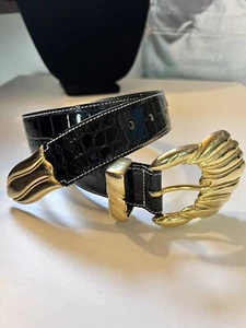 Vintage Escada Leather Belt Clam Shell Gold Tone Buckle - Picture 1 of 9