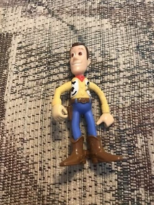 Toy Story Walt Disney 4,25" Woody ohne Hut PVC Figur - Bild 1 von 10