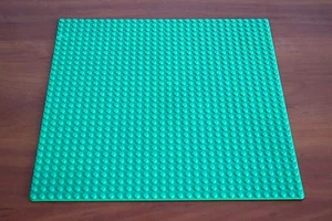 Lego Universal Building Set Supplemental Set 745-1 Baseplate Green - Picture 1 of 3