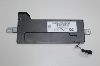Mercedes W203 C180 K Antenna Amplifier Booster Antenna A2038207989 - Image 1 of 4