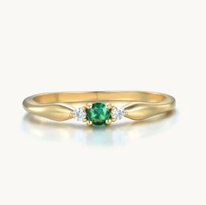 Ladies 9 Carat Gold on Solid 925 Silver Sterling Emerald and White Sapphire Ring - Picture 1 of 6