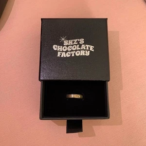 Stray Kids SKZ’S CHOCOLATE FACTORY LoveSTAY RING 2nd Fan Meeting Silver 925 - Picture 1 of 3