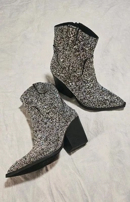 Botas vaqueras plateadas brillantes al tobillo, Liliana, estrás iridiscente - 9 nuevas Foto 1 de 4