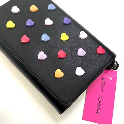 Nuevo con etiquetas Bolso Bandolera Original BETSEY JOHNSON Corazones Amor Tachonado Color Negro Foto 1 de 4