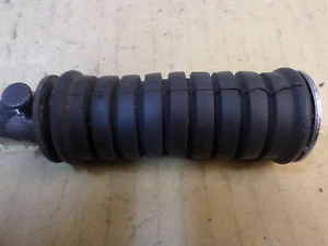 YAMAHA XV125 XV 125 VIRAGO 2003 REAR LEFT SIDE PILLION FOOT PEG FOOTPEG 481 USED - Picture 1 of 6