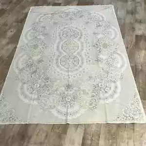 Large Lace Design Tablecloth - Picture 1 of 4