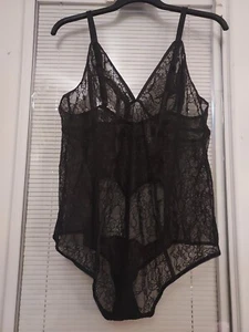 NWT TORRID PLUS SIZE 4X LACE BODYSUIT WITH HEART CUTOUT BLACK - Picture 1 of 11