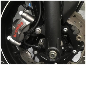 Tmax530 Tmax500 MT07 XSR700 Beringer Brembo Adaptador Soporte de suspensión radial 108 mm - Imagen 1 de 3