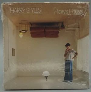 New - Harry Styles Harry’s House Exclusive CD Book Casebook Limited Edition. - Picture 1 of 5